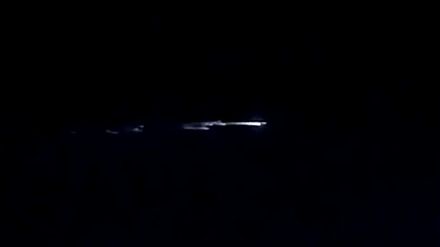 Lixo espacial provoca clarões no céu em cidades do nordeste | Mundo & História