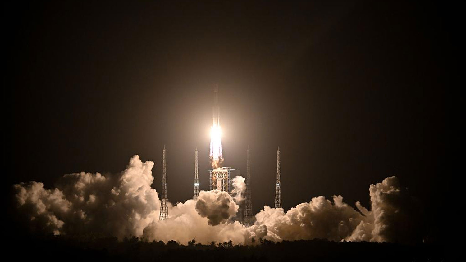 China lança espaçonave de carga Tianzhou-7 com sucesso | Mundo & História