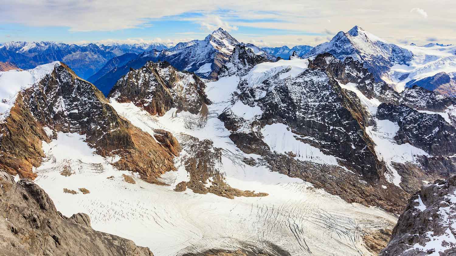 Geleiras dos Alpes serão reduzidas à metade até 2050, diz estudo | Mundo & História