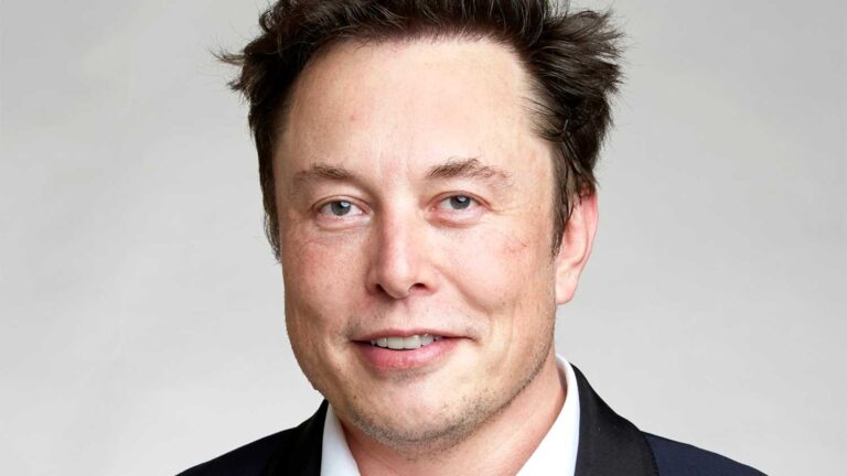 Musk anuncia implantação de 1º chip cerebral em humanos | Mundo & História