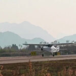 Primeiro avião elétrico chinês completa voo de teste com sucesso | Mundo & História