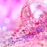 Estudo mostra como glitter usado no Carnaval contamina rios e oceanos | Mundo & História