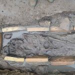 Obra em ponto turístico de Veneza revela tumba medieval | Mundo & História