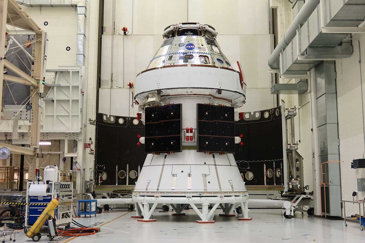 Cápsula Orion para a missão Artemis 2 é entregue à NASA